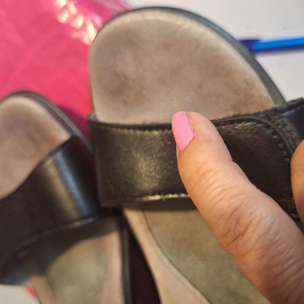 Naot Women's Black Slide Sandals with Bow. Size 40 - Picture 7 of 12